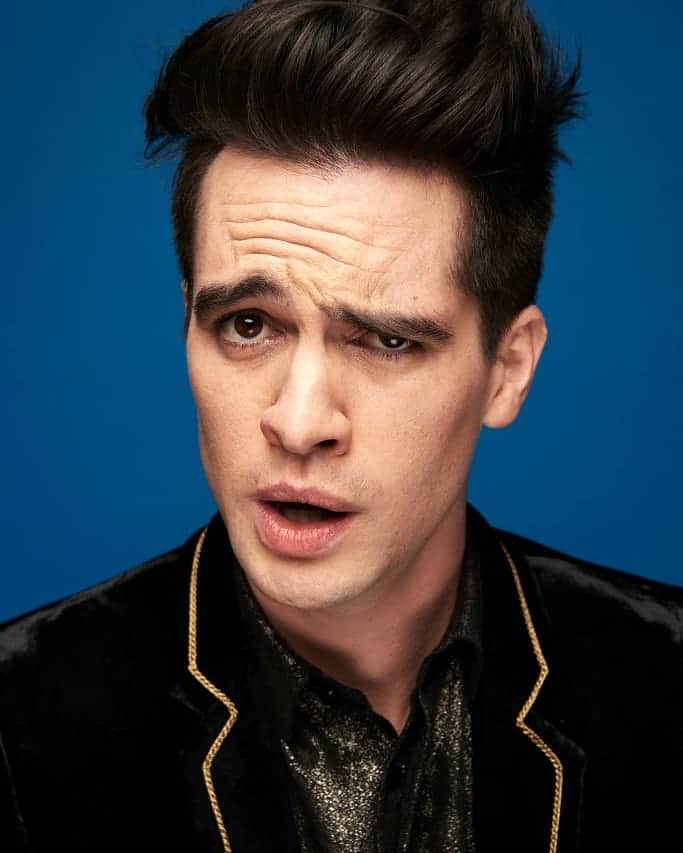 MTV EMAさんのインスタグラム写真 - (MTV EMAInstagram)「Couldn't decide between these 3 pix, so had to post them all! ❤ Happy birthday to the many faces of @brendonurie!! 🎉😍」4月13日 0時38分 - mtvema