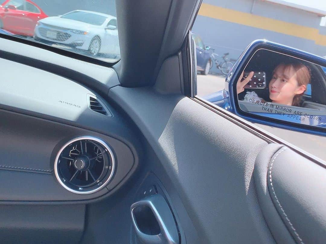 ぐんじりなのインスタグラム：「. 海までドライブしたい🚗 . .」