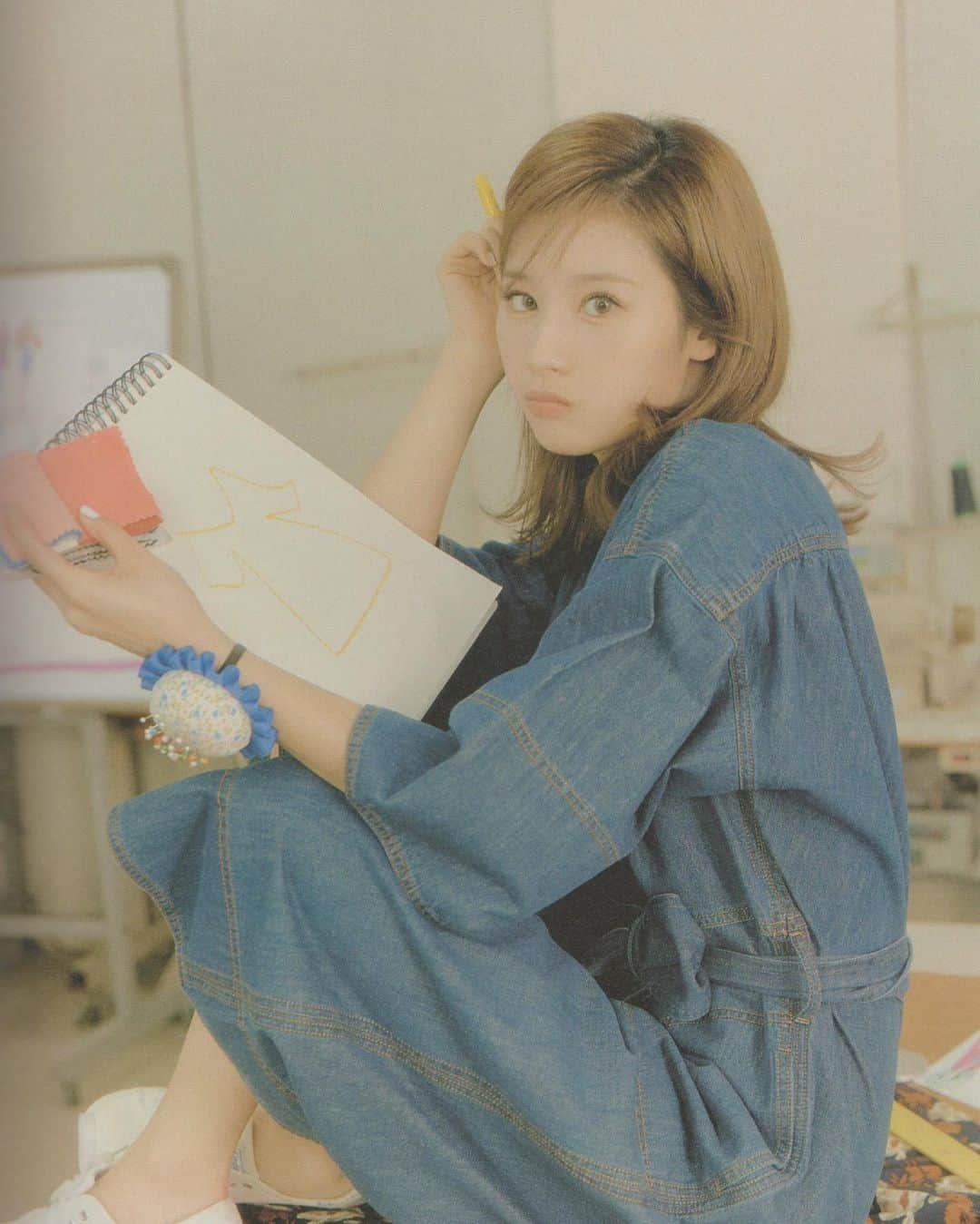 サナさんのインスタグラム写真 - (サナInstagram)「— : 🐿 ♩ #twice #sana #sanaminatozaki #minatozakisana #사나 #jyp #feelspecial #nosananolife #kpop 200407 ♪ [ © owner ]」4月13日 12時08分 - twicesana