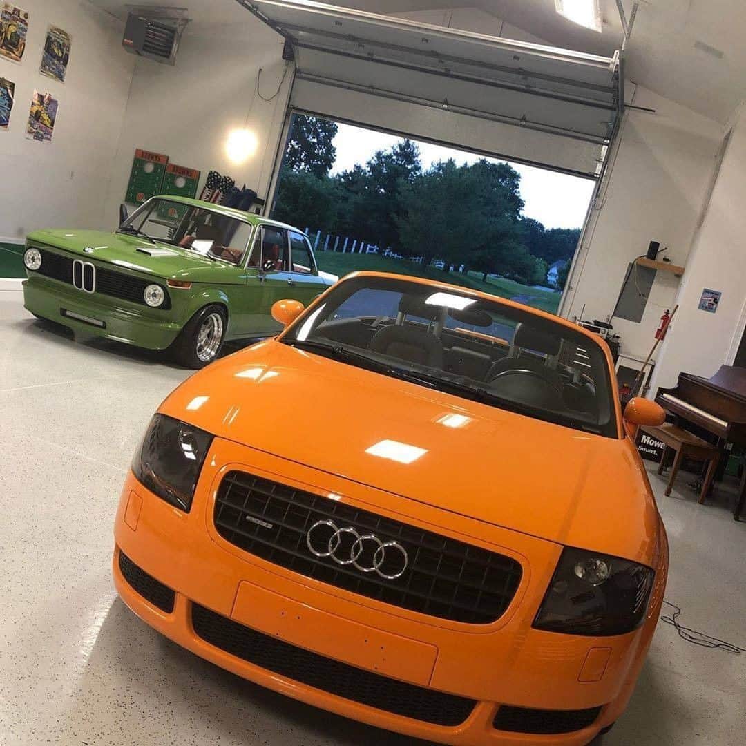 メルセデス・ベンツさんのインスタグラム写真 - (メルセデス・ベンツInstagram)「In times where we #StayHome and keep physical distance, let's get closer and be united for the same passion. @Porsche asked to show where #DreamsAreMadeAtHome, and we're joining in as well!  Show us how your cars are patiently waiting for you – in your garage or driveways! Share your pictures or videos with the hashtag #DreamsAreMadeAtHome and we may feature them.  Photos: @kenozache, @eh0601, @indyohtwo  #StayHealthy #FlattenTheCurve @bmw  @audi」4月13日 4時00分 - mercedesbenz