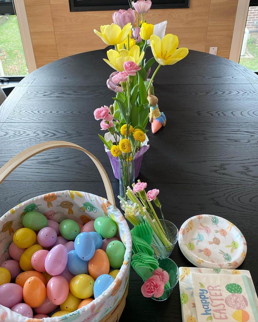 ダフネ・ジョイさんのインスタグラム写真 - (ダフネ・ジョイInstagram)「Just some Easter fun 🐣💕 Happy Easter everyone! God Bless you all and your loved ones 💕 PS today was my first day having Banana Pudding! How come no one put me on to it before?? Lol」4月13日 6時38分 - daphnejoy