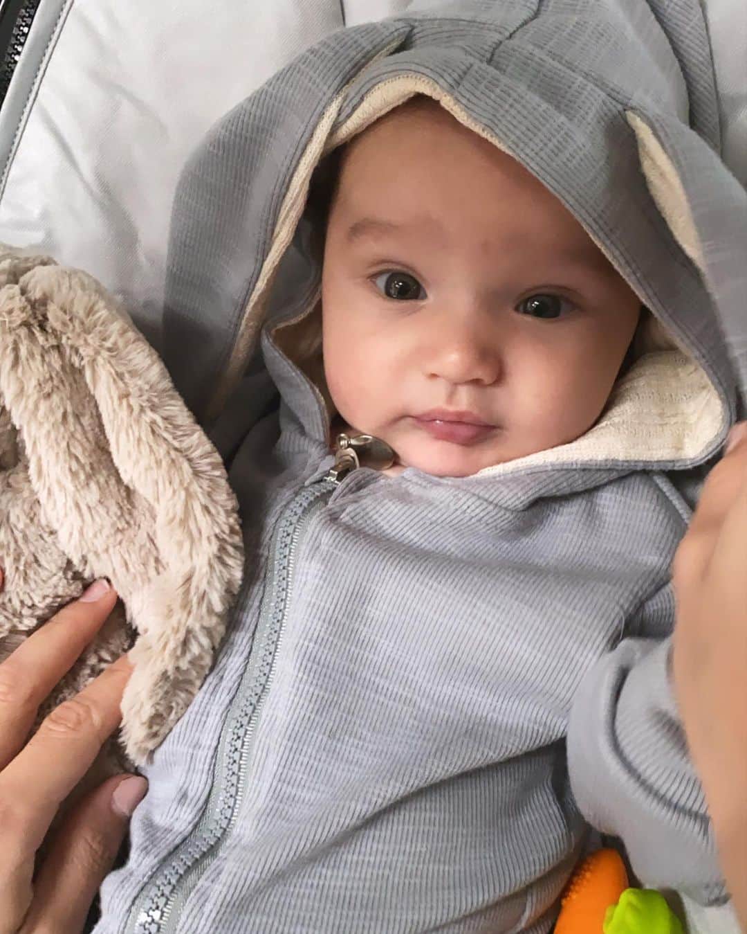 オーガスト・マトゥーロのインスタグラム：「Happy Easter! This is the only Easter bunny I care about, my nephew Midnight. He’s 11 weeks old today, and I haven’t seen him in over a month, because I don’t want to put him at risk, so our family stays quarantined. It makes me so upset to hear there are so many people out there still not taking this seriously, still having parties, and still saying the pandemic is a hoax or like the flu. It’s because of these kinds of people that the quarantine will last much longer. They are literally causing the thing they're complaining about! Please stay home, listen to the doctors, believe the news reports. It’s not a conspiracy. #saferathome」