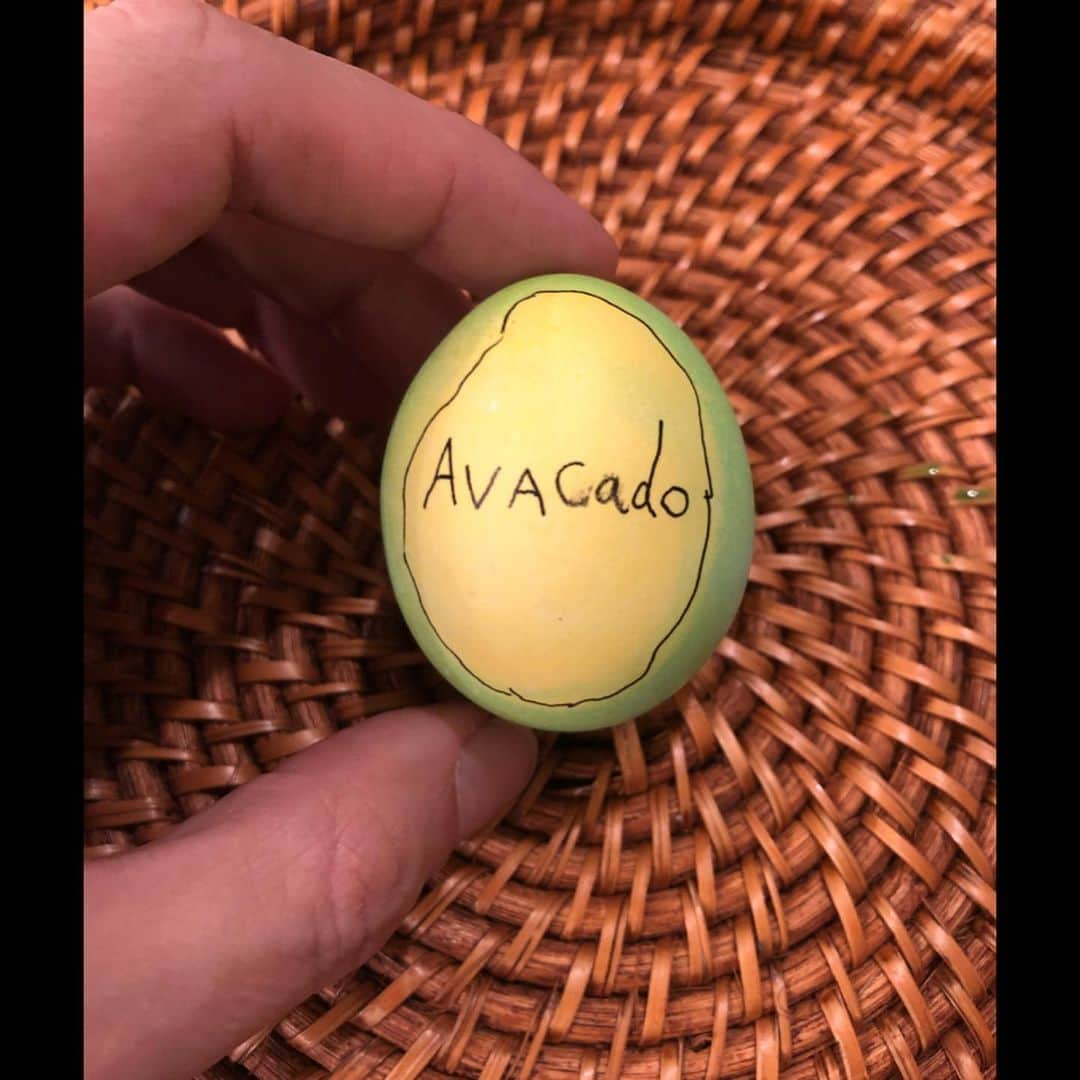 マシュー・グレイ・ギュブラーさんのインスタグラム写真 - (マシュー・グレイ・ギュブラーInstagram)「happy easter! 🐣 i love easter!」4月13日 8時11分 - gublergram