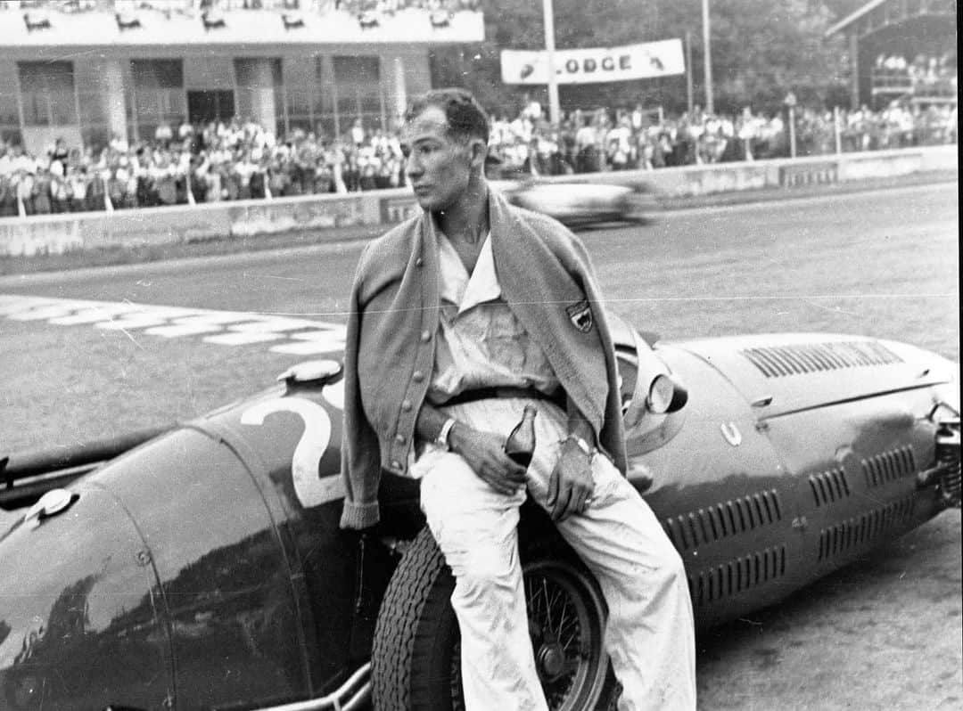 のインスタグラム：「R.I.P. Sir Stirling Moss」
