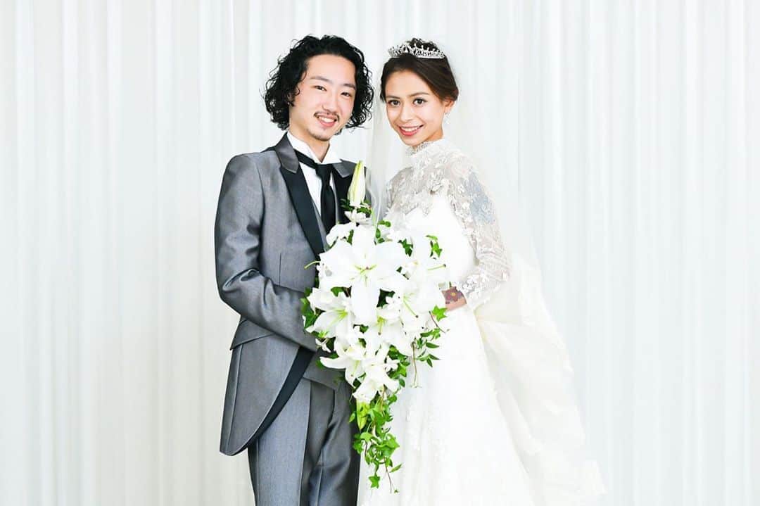 間宮梨花さんのインスタグラム写真 間宮梨花instagram 結婚式 03 14 青山セントグレース大聖堂 結婚式 ウェディングドレス タキシード 結婚指輪 チャペル 家族写真 相澤夫婦 4月13日 9時36分 Rika Aizawa0329