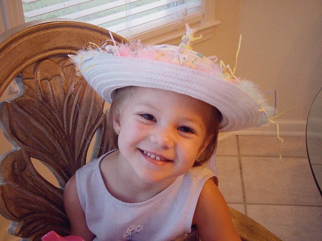 のインスタグラム：「baby bunny liv says happy easter y’all 💕🐣💐🐰!!!!!」