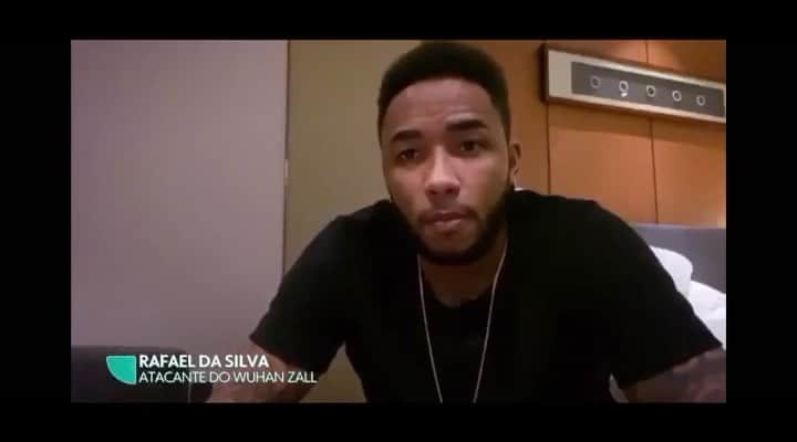 ラファエル・ダ・シルバのインスタグラム：「Tudo voltando ao normal 🙏🏾@esporteespetacularoficial #wuhan」
