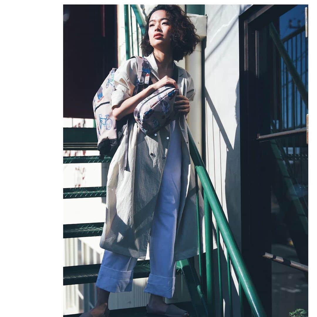 ear PAPILLONNER officialのグルメインスタ