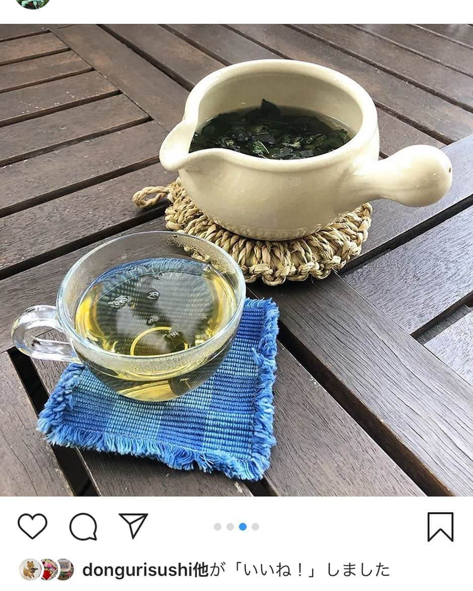 職人.comさんのインスタグラム写真 - (職人.comInstagram)「■片手鍋と鍋敷き、薬草茶を煮出すのに使わせていただいています。大きさも丁度良く使いやすく、鍋敷きのサイズも教えて頂いて良かったです。IGに写真を載せさせていただきました。ありがとうございました。 静岡県　K.E.様  松山陶工場　あたため鍋 大 https://www.shokunin.com/jp/matsuyama/ 本間数勇商店　わら鍋敷き 小 https://www.shokunin.com/jp/honma/nabeshiki.html @shokunincom  #職人ドットコム #日本 #京都 #京都市 #京都旅行 #京都巡り #京都観光 #手仕事 #暮らしの道具 #暮らしを楽しむ #モノづくり #ものづくり #工芸品 #民芸 #民藝 #民芸品 #手工芸 #豊かな食卓 #キッチングラム #手作りのある暮らし #器のある暮らし #焼き物 #日本🇯🇵 #松山陶工場 #あたため鍋 #本間数勇商店 #わら鍋敷き #藁鍋敷 #わら鍋敷 #藁鍋敷き」4月13日 14時37分 - shokunincom