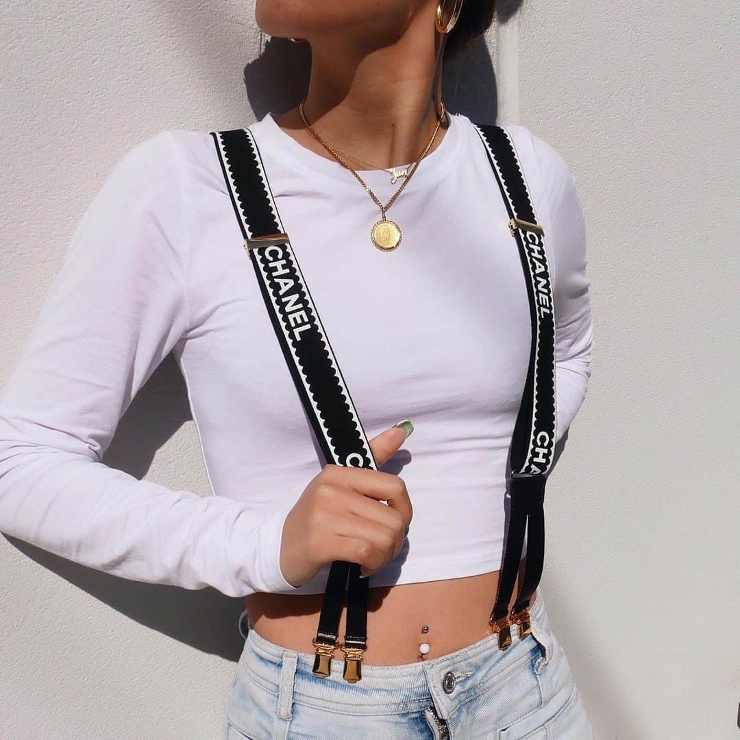 Vintage Brand Boutique AMOREさんのインスタグラム写真 - (Vintage Brand Boutique AMOREInstagram)「Vintage Chanel logo suspenders from 1994. ▶︎Free Shipping Worldwide✈️ ≫≫≫ DM for more information 📩 info@amorevintagetokyo.com #AMOREvintage #AMORETOKYO #tokyo #Omotesando #Aoyama #harajuku #vintage #vintageshop #ヴィンテージ #ヴィンテージショップ #アモーレ #アモーレトーキョー #表参道 #青山 #原宿#東京 #chanel #chanelvintage #vintagechanel #ヴィンテージ #シャネル #ヴィンテージシャネル #シャネルヴィンテージ #amorewardrobe #アモーレワードローブ」4月13日 16時13分 - amore_tokyo