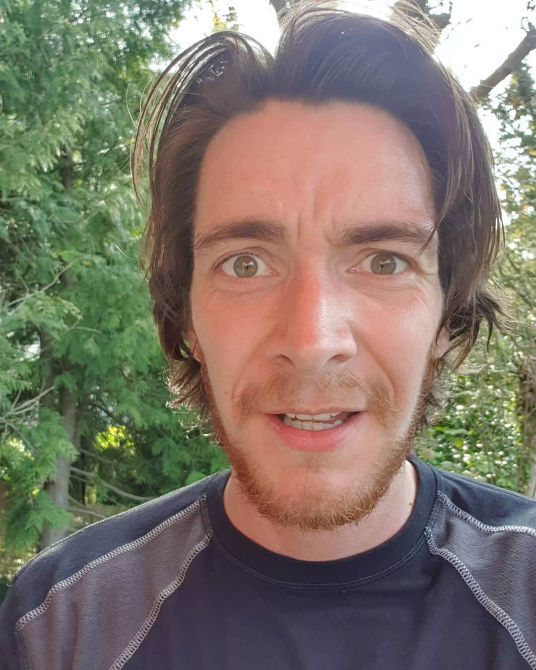 ジェームズ・フェルプスさんのインスタグラム写真 - (ジェームズ・フェルプスInstagram)「The 'Why did I think this would be fun ' face. 10k rhis morning to run off the amazing roast dinner from yesterday. #bankholiday monday #lockdownfitness #nowtostayathome #nearlyPB #hashtagforthesakeofit」4月13日 16時40分 - jamesphelps_pictures