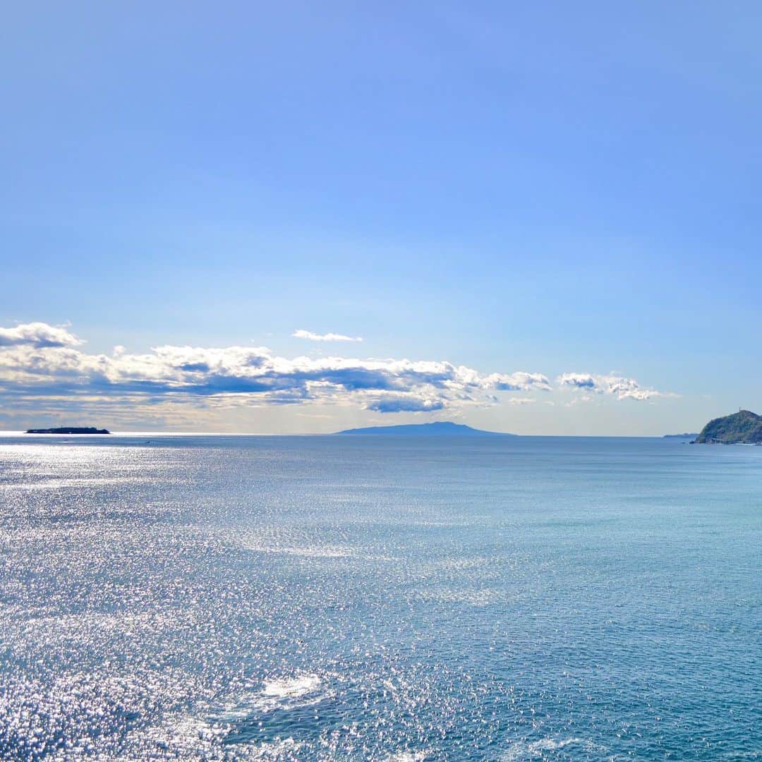 ホテルニューアカオ　熱海温泉＆リゾートのインスタグラム：「.ﾟ･*.晴れた日の錦ヶ浦.*･ﾟ」