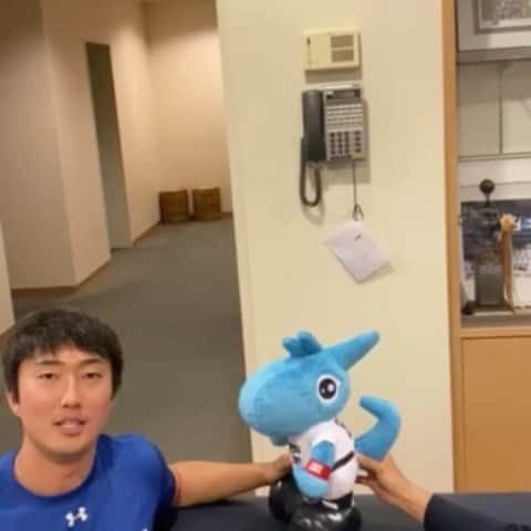 のインスタグラム：「広島の小園選手から指名が来ましたので、やります！ コロナで大変ですが、みんなで力を合わせて乗り越えよう🔥🔥 早く球場で会えるように、、 #熱男リレー #一つになって乗り越えよう 次は、あなたの番です！ @coach_yuichiro  @shin6no2suke8  @xiongyilang0603  @shutosakurai41 @takeru7237」