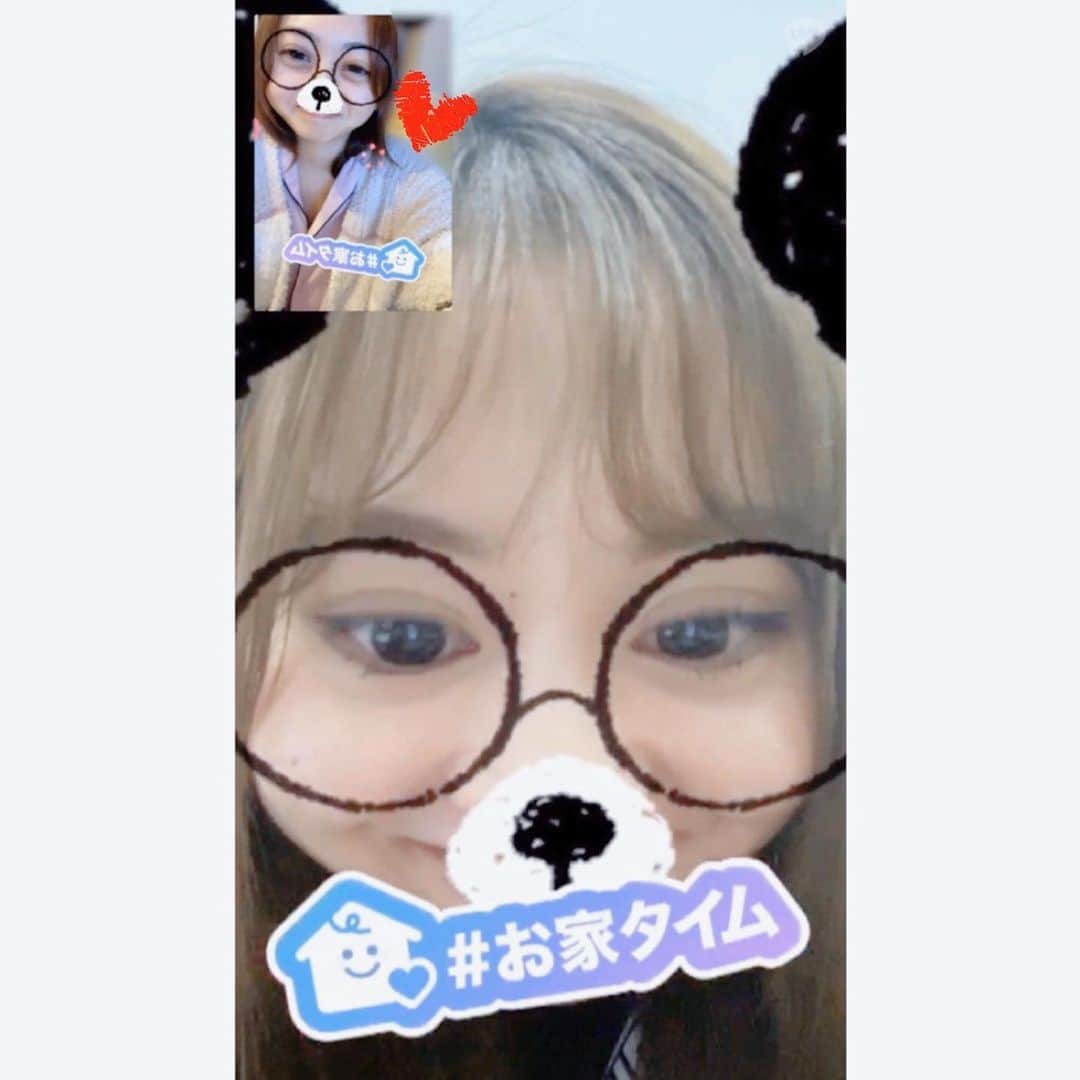 のインスタグラム：「﻿ 大好きな人とテレビ電話した🐼🤙🏻﻿ ﻿ ﻿ 直接会えへんくても、離れててもこうやって顔を見て話せる幸せを実感。同じテレビ見ながら一緒に笑ったり、途中でちかのおうち紹介したり、絶対に分からへんやろうな〜って思いつつも英語の説明したり🤭あっという間に時間が過ぎてた😳💭﻿ ﻿ ﻿ 楽しかった〜🥰🥰🥰﻿ また、するねんっっ！﻿ ﻿ ﻿ ﻿ みんなも、予防対策しっかりして﻿ 出来るだけおうちで過ごそうね。﻿ ﻿ ﻿ ﻿ #おうち時間 #おうちタイム #stayhome #stayathome」