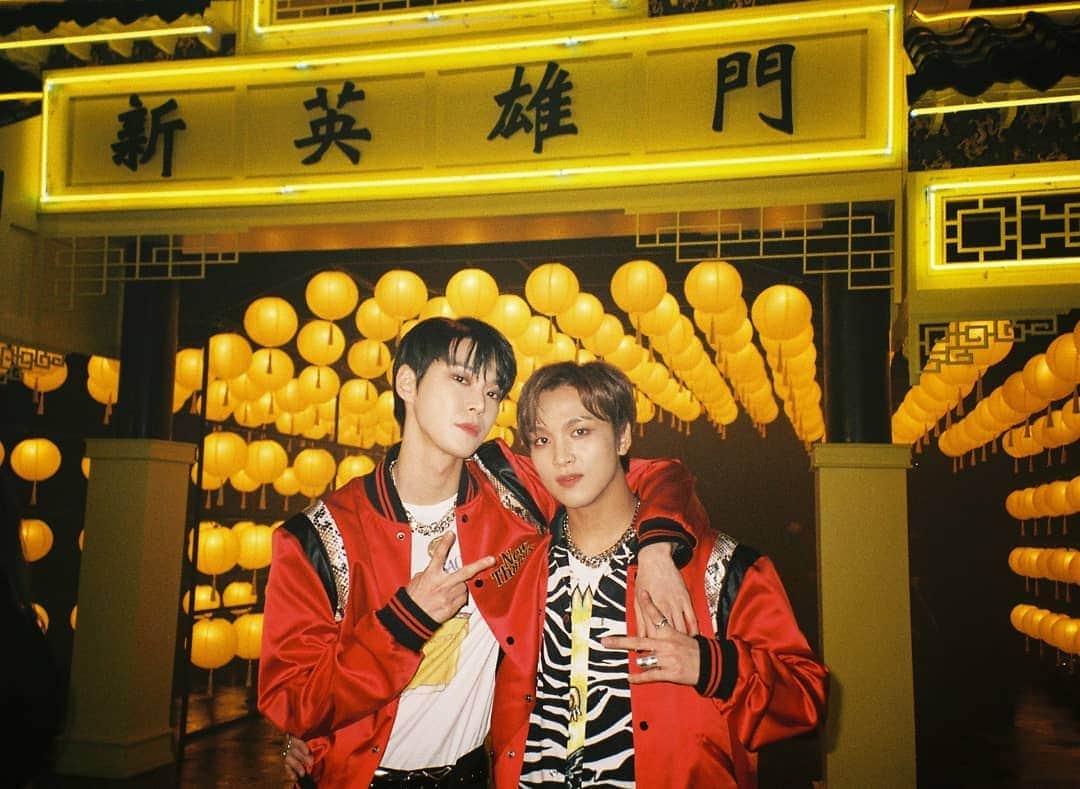 NCT 127さんのインスタグラム写真 - (NCT 127Instagram)「✌✌ #NCT127 #DOYOUNG #HAECHAN #N_Cut #NCT127_KickIt #영웅」4月13日 22時50分 - nct127