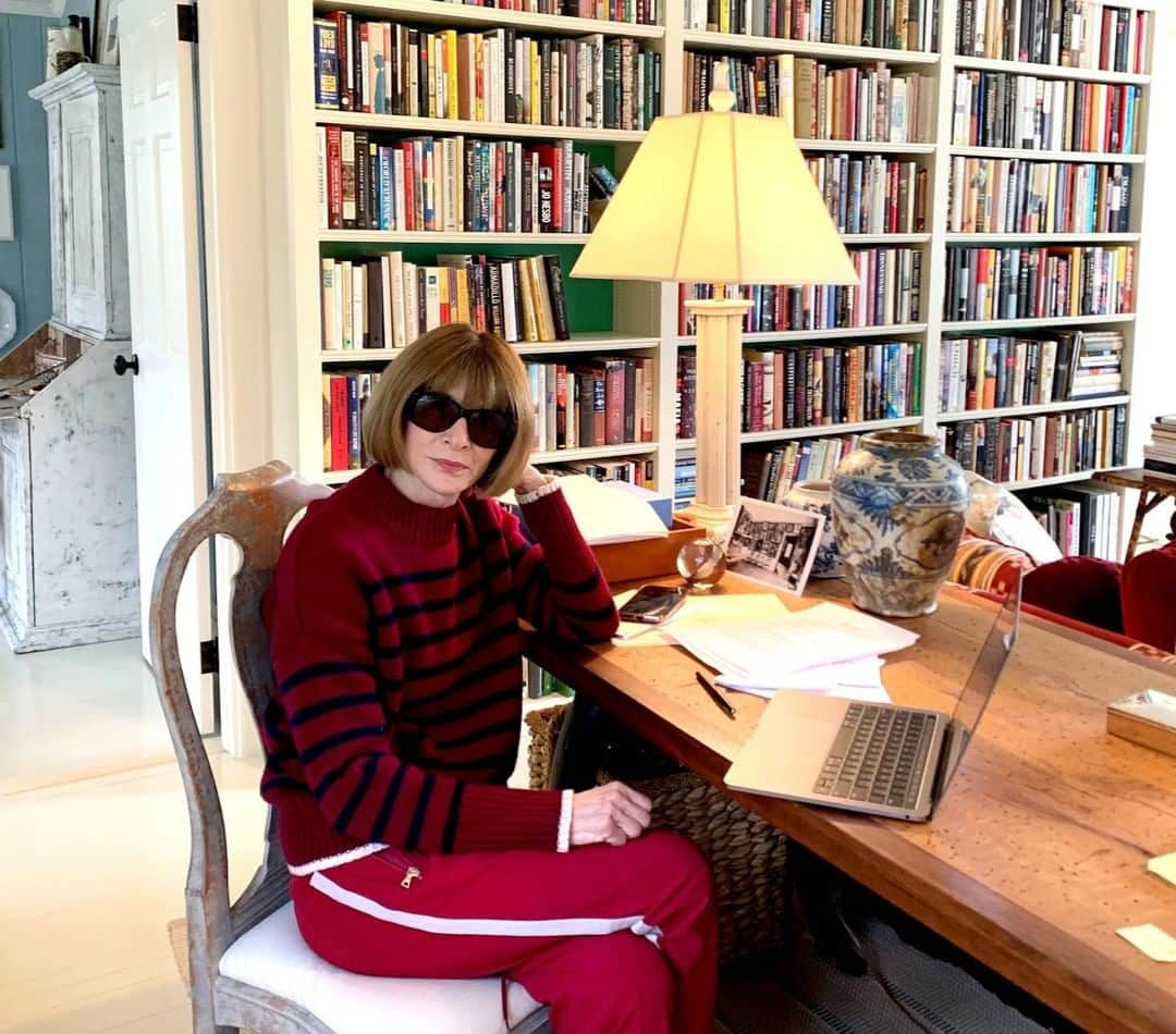 Vogueさんのインスタグラム写真 - (VogueInstagram)「"We need to talk frankly and openly about what fashion is going through, but just as importantly, we need to start imagining what comes next. Please join us." Anna Wintour shares how #VogueGlobalConversations, a four-day event on Zoom that starts tomorrow, came to be, as well as what she's most looking forward to about it. Tap the link in our bio to read her full letter and to register to attend.」4月13日 23時25分 - voguemagazine