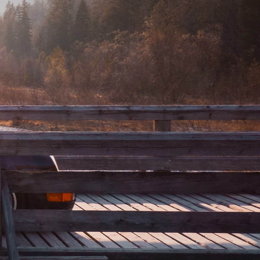 のインスタグラム：「1️⃣ / 3️⃣ || One of the YouTube videos to go online soon is with this beauty 💥 Had a wonderful day driving this car to the mountains and find some amazing places near Munich 🇩🇪 Any guesses which car it is? || 📸 x @janbeyer || #sophia #sophia99 #racegirl #changeagent #changes #motorsport #Porsche #oldtimer #classic #classiccars @rideshoez @papeclassics」