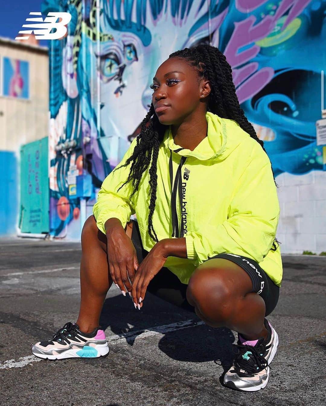 カミカ・ビンガムのインスタグラム：「Sometimes we are so busy in the fight of the battle that we lose sight of the victory. Let’s continue to push through while looking forward to brighter days ✨ #KBResilient⁣ ⁣ Hair: @royal_blkwoman ⁣ @newbalance #newbalance #corona #quarantine #patience #resilience #darkskin #model #athlete #igdaıly」