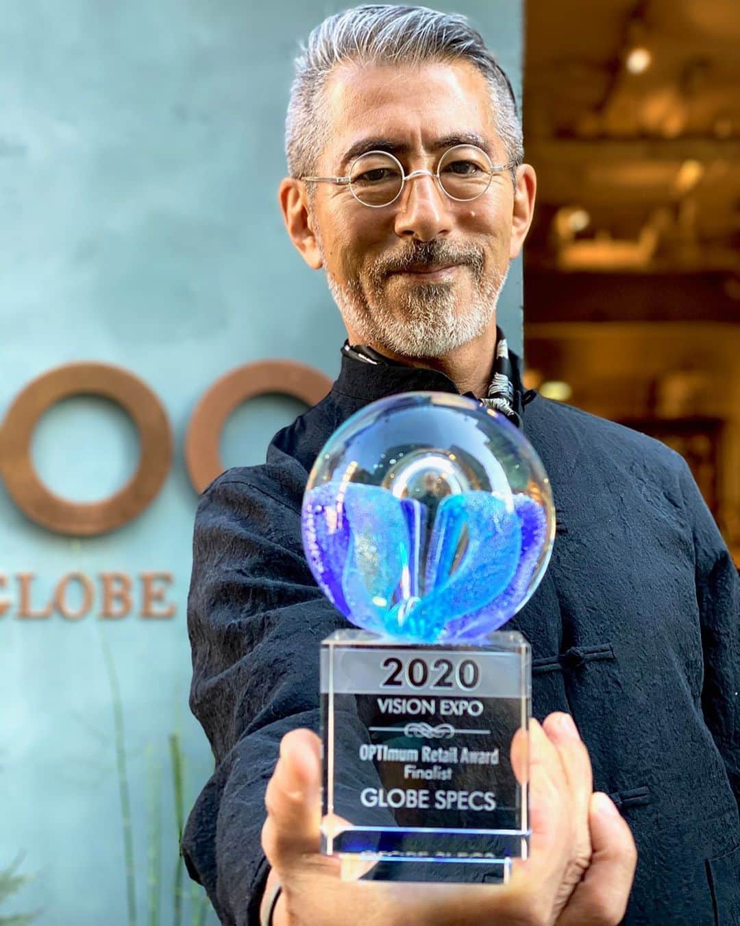 GLOBE SPECS_officialさんのインスタグラム写真 - (GLOBE SPECS_officialInstagram)「ニューヨークの国際眼鏡展示会Vision Expo Eastが審査するOPTImum Retail Awardの結果ですが、グローブスペックスの京都店は世界トップ５の一店舗としてファイナリスト・アワードを受賞しました。  最優秀賞は米国の店が選ばれましたが、アジア勢では唯一の世界トップ５のウチの一店舗としてファイナリスト・アワードを受賞出来ましたことは、投票のご協力をして下さった皆さまのおかげです。大変にありがとうございました！ 過去にはイタリアのMIDO展にて眼鏡店世界一としてBESTORE AWARD 2017をグローブスペックス代官山が受賞、続けてBESTORE AWARD 2018ではグローブスペックス渋谷が受賞し、この度3度目の賞となります。  新型コロナウィルスの影響で暗い話題が多い中、少しでも明るい話題を提供させて頂きたいと思い、本受賞をご報告させて頂きます。  @globespecs_official  @tetsuya_globespecs  @vision.expo  @theopticalpoet  #globespecskyoto #finalist #store #tokyo #opticalstore #wholesalebrand #ahlem #anneetvalentineyewear  #gernotlindner #globespecs  #lescalunetier  #lunor #laloop  #dianetaylor #robertmarcnyc」4月14日 15時04分 - globespecs_official