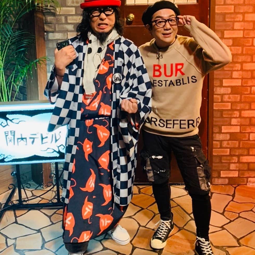 LITTLEのインスタグラム：「TVK関内デビル今週の金曜まで毎晩です！ 写真はマスターの　#大場英治 #黒幕 #ヴィンセント #ジゴロウ #フトモモ  先輩と。 #sakusaku #関内デビル #tvk #八王子少年」