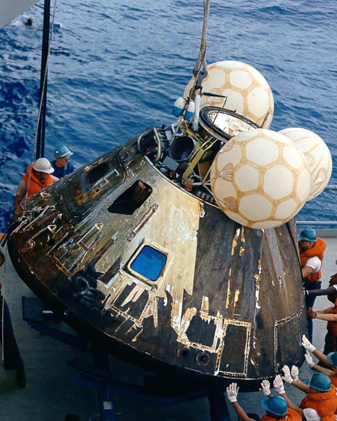 NASAさんのインスタグラム写真 - (NASAInstagram)「"Houston, we've had a problem."⁣ ⁣ It was a mission burdened with problems from the beginning. But failure was not an option. Today marks the 50th anniversary of the Apollo 13 mission’s oxygen tank explosion which derailed the nation’s third attempt to land on the Moon.⁣ ⁣ The explosion nearly left astronauts Jim Lovell, Jack Swigert and Fred Haise stranded in space. Fighting to keep their spacecraft alive, they raced against the clock alongside Mission Control. To save power, the crew shut down several critical systems -- including heat. Quickly, their Apollo spacecraft became an igloo. Water condensed onto the computer displays and switches. Toxic levels of carbon dioxide filled the spacecraft cabin. Thankfully, ingenuity, teamwork and cool heads brought the crew home to a safe splashdown in the Pacific Ocean on April 18, 1970. What could have been a tale of tragedy turned into a tale of triumph. ⁣ ⁣ We remember the lessons of Apollo 13 as we prepare our return to the Moon under our #Artemis program. Houston, we're going back. This time, to stay. ⁣ ⁣ Image Credit: NASA⁣ ⁣ #Apollo #NASA #Apollo13 #OTD #SuccessStories #Moon」4月14日 7時23分 - nasa