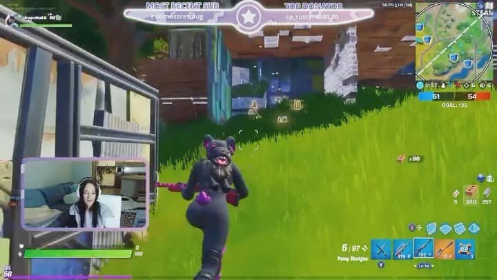 Nicole Kopchakのインスタグラム：「Gonna be streaming on twitch in like an hour guys!! Been dealing w some stressful shit today (as usual🙃) so sorry for the late stream. Where’s my twitch fam at?? ❤️ I might have a little drink w/ me stream tonight」