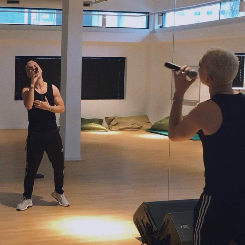 フェイスのインスタグラム：「🗣!!!!」