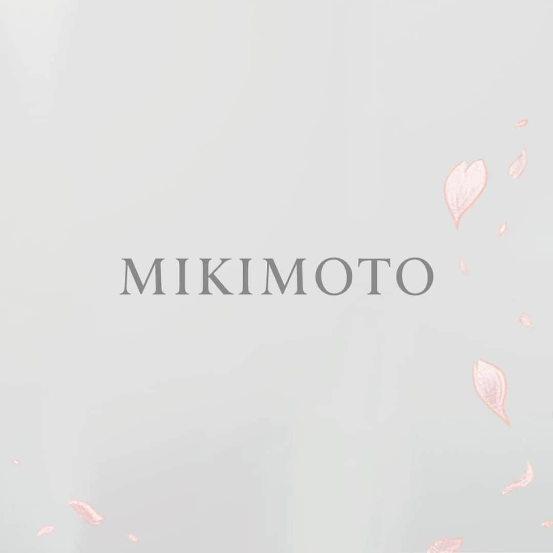 Mikimotoさんのインスタグラム写真 - (MikimotoInstagram)「Mikimoto Luxury Gift Collection﻿ ﻿ Pursuing the potential of pearls ﻿ and the quintessence of luxury.﻿ ﻿ 真珠の可能性とラグジュアリーの真髄を追い求めた﻿ 「ミキモト ラグジュアリーギフト コレクション」。 ﻿ ﻿ #MIKIMOTO #MikimotoLuxuryGiftCollection」4月14日 11時00分 - official_mikimoto