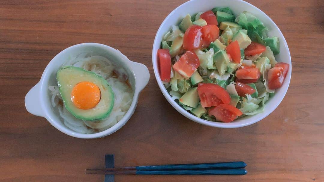 長田成哉のインスタグラム：「‪今日の昼は野菜をガッツリ🥬‬ ‪夜は鳥焼くぞ。‬ #個人的な自炊の記録」