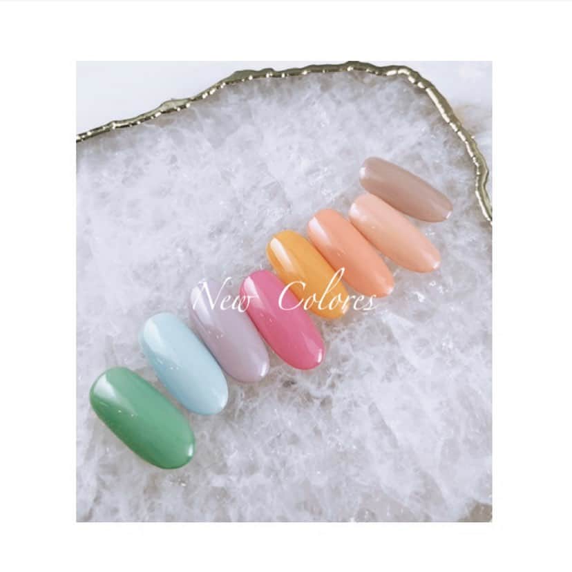 salon de Langeのインスタグラム：「* new colores﻿ ﻿ 先日紹介したNEWカラーたち…﻿ ﻿ すいません！！﻿ 1色抜けていましたーー(＞人＜;)﻿ ﻿ ﻿ 改めて…﻿ @ellabyshinygel から﻿ 新色登場♡﻿ ﻿ ﻿ ・M166  マリア﻿ ・M167  ジュビラーテ﻿ ・M168  シベール﻿ ・M169  アマルフィ﻿ ・M170  ヴィーナス﻿ ・M171  エスペランサ﻿ ・M172  ミモザ﻿ ・M173  アリエル﻿ ﻿ ﻿ ﻿ 私はM168（シベール）が﻿ お気に入り♪﻿ ﻿ ﻿ mi-mi♡﻿ _______________________ ﻿ ﻿ ﻿ ﻿#newcolores #2020ssnails #2020sscollection  #minakoyama ﻿ #salondelange ﻿ #サロンドランジェ﻿ #みーみ﻿ #児山未奈﻿ #ellabyshinygel ﻿ #ellastagram0314 ﻿ #nails﻿ #nailstagram ﻿ #名古屋ネイルサロン ﻿ #名駅ネイルサロン ﻿ #オフィスネイル﻿ #ジェルネイル﻿ #naildesign﻿ ﻿ _______________________ ﻿ ﻿ ＊salon de Lange（ｻﾛﾝﾄﾞﾗﾝｼﾞｪ）は﻿ 　ただ今休業中です。﻿ ﻿ _______________________﻿ ﻿ ﻿ ﻿ ﻿」