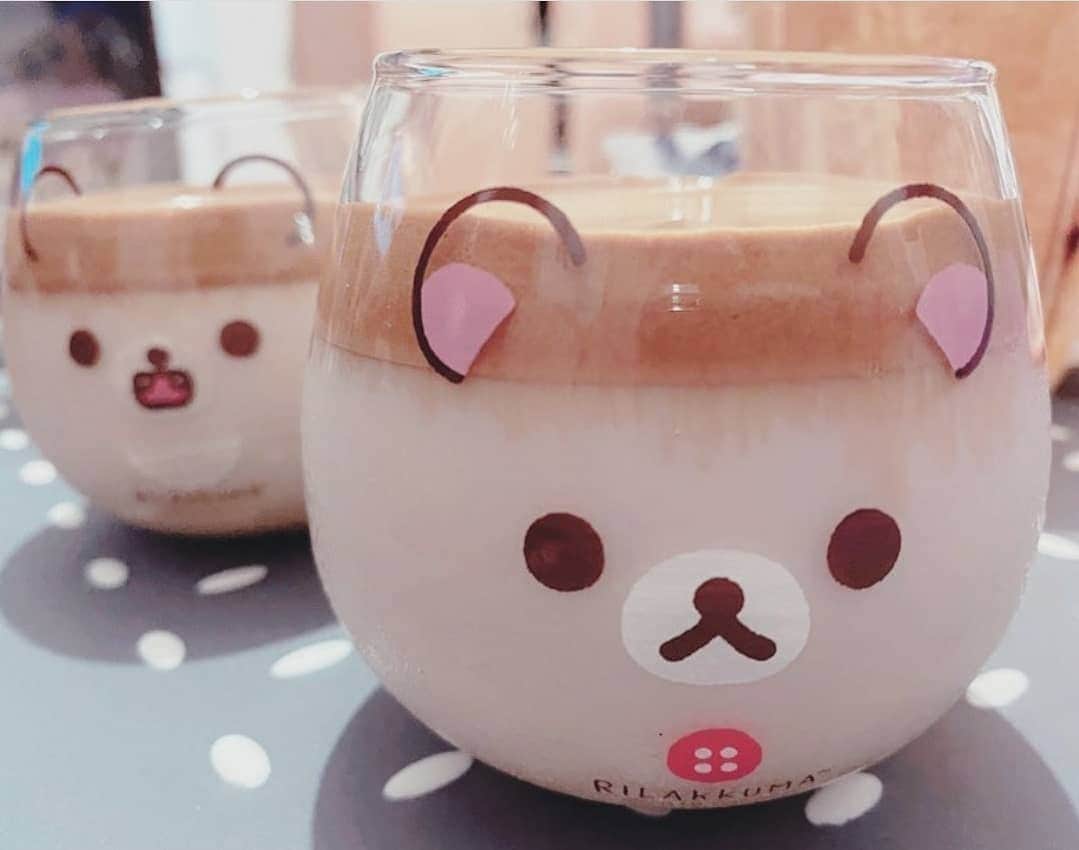 Rilakkuma US（リラックマ）さんのインスタグラム写真 - (Rilakkuma US（リラックマ）Instagram)「Stay at home and enjoy a nice cup of homemade coffee or tea! @punkybunny made a fluffy Dalgona coffee in these cute Rilakkuma and Chairoikoguma cups! . . . #rilakkumaus #Rilakkuma #sanx #coffeebreak #cozy #リラックマ #サンエックス」4月15日 1時22分 - rilakkumaus