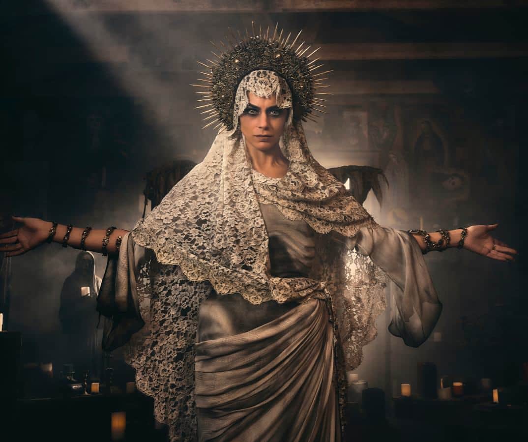 のインスタグラム：「Santa Muerte coming to your screens in 2 weeks @showtime // En sólo dos semanas @pennydreadful viene por ustedes 💀 hope it will bring some entertainment to your Lockdown」