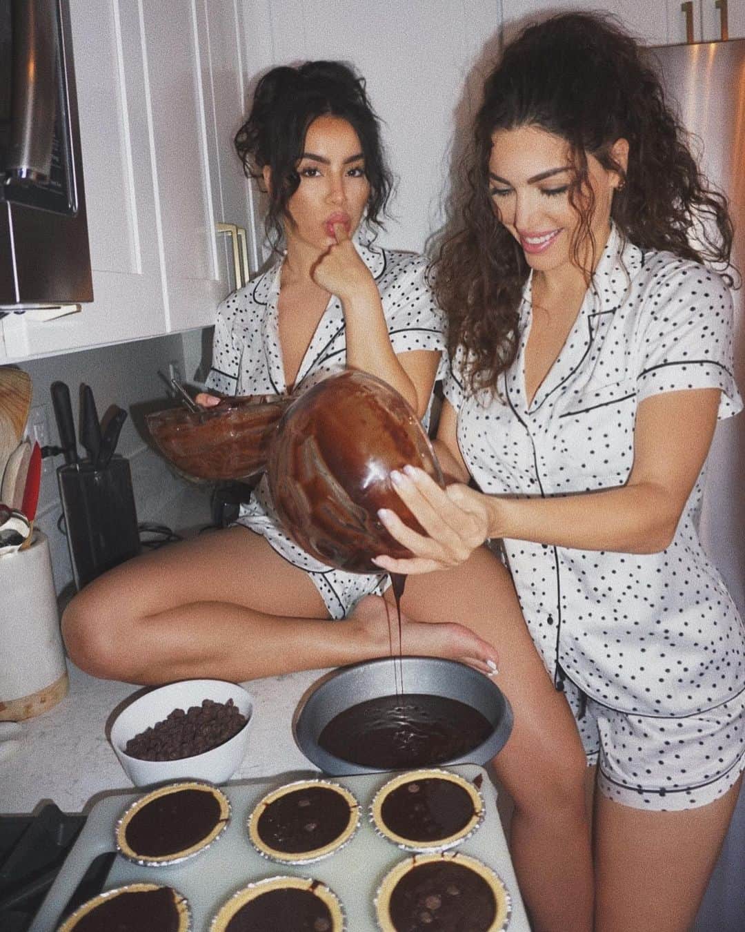 ヨランテ・ヴァン・カスベルヘンのインスタグラム：「Cake is the answer no matter what the question is.」