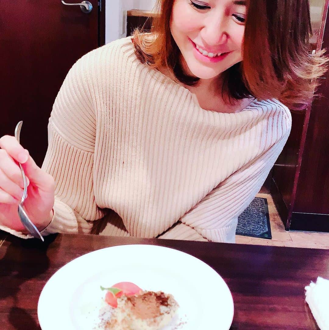 Ai Hagaのグルメインスタ