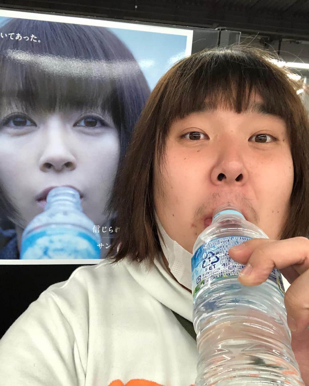 ガリガリガリクソンさんのインスタグラム写真 - (ガリガリガリクソンInstagram)「宇多田ヒカルが僕に似てきた。可哀想。」4月14日 19時50分 - gg_galixon