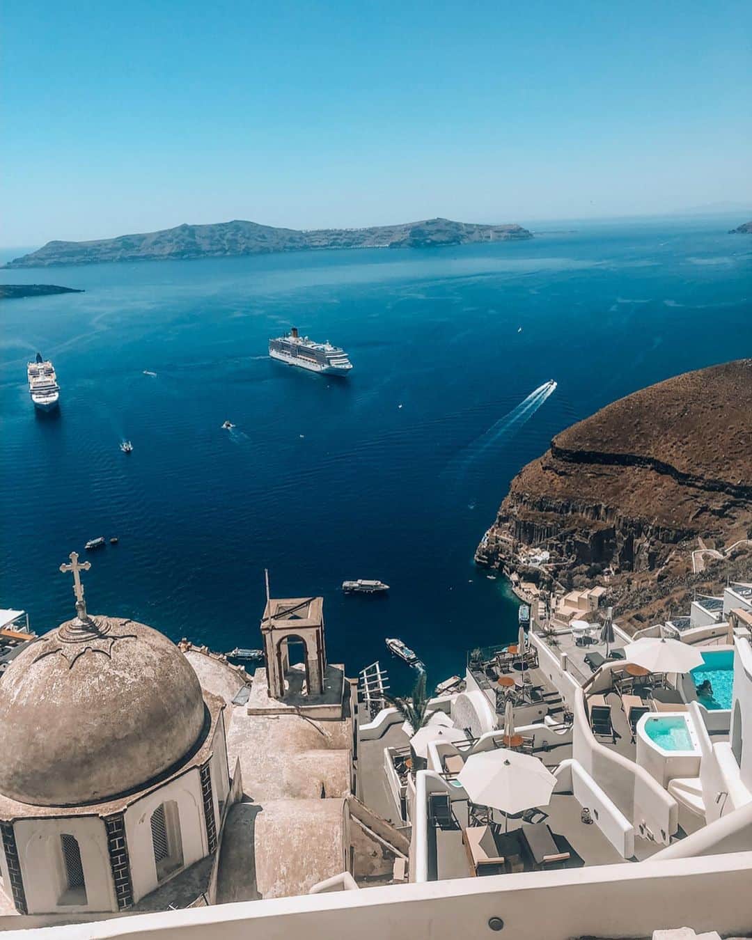 Jessy Hartelさんのインスタグラム写真 - (Jessy HartelInstagram)「Santorini Trip. 2019 🤍 #tbt #santorini」4月14日 21時45分 - jessyhartel