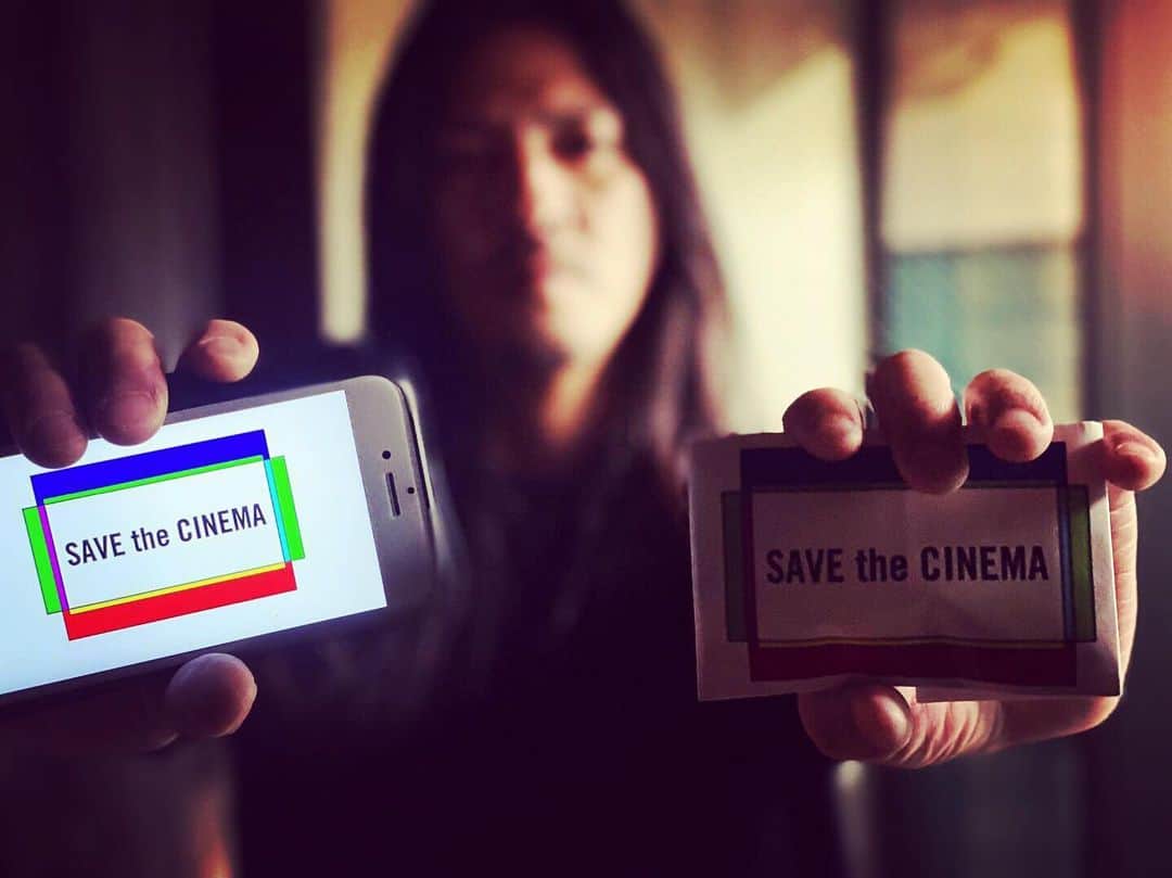宮島三郎さんのインスタグラム写真 - (宮島三郎Instagram)「SAVE the CINEMA 今コロナの影響でたくさんの映画館が閉館になりそうです、ミニシアターが観れなくなる。 皆様の署名で救われます。  自分も賛同します。 chng.it/Sk6V6Vhc7g  #SaveTheCinema  #ミニシアター」4月14日 21時47分 - saburo0804