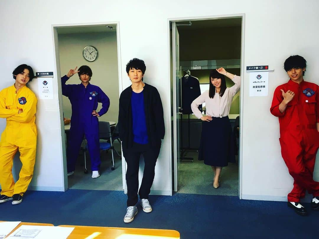 小林且弥さんのインスタグラム写真 - (小林且弥Instagram)「本日はこのメンバーで。  #猫ひた火曜 #tvk #散髪に行けない梶田に愛を」4月14日 21時48分 - kobakatsu_1210