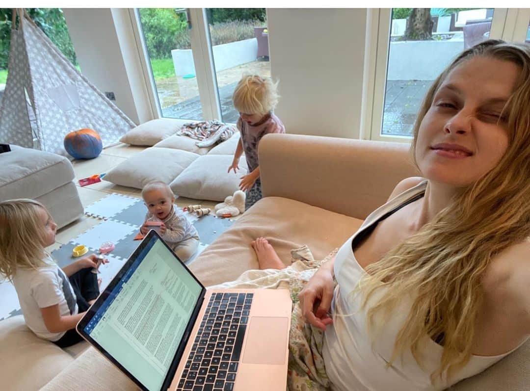 テリーサ・パーマーさんのインスタグラム写真 - (テリーサ・パーマーInstagram)「Where it all started; @swrightolsen and I in 2015 launching @yourzenmama. Fast forward three years and our book baby is being introduced to the world. Tomorrow. ⁣ ⁣ It’s a vulnerable thing to open up a side of yourself that’s so intimate and personal. The support, encouragement and wisdom we’ve gathered from our beautiful @yourzenmama community, is what kept us plugging away at this passion project despite how many times it felt overwhelming. The photos in this post document the whirlwind that was the writing process. ⁣ ⁣ Sarah and I split the book in half; she took on some chapters and I took on some and then we swapped to edit and tweak our respective chapters and weave in our voices to each others work. We were both juggling so much, it’s surreal to look back at the photos. ⁣ ⁣ My experience looked like this; 1/3 of my portion of the book was written in my notes app on my iPhone waiting out the final few weeks of Poets pregnancy, 1/3 was written on my iPad in the back of a small RV driving around America with 4 kids, my husband and my mum in tow and the last 1/3 was written (I finally got a laptop!) during the filming of @adiscoveryofwitches. I was shooting 65 hour weeks and trying to write on set, before bed, on the weekend, in the middle of the night, before work, on the way to work, AT work. ⁣ ⁣ Honestly it was the most tiring yet happiest year of my life and now to know that it’s coming out during a time in history where what we need more than ever is to just feel held, seen and listened to; well, we really believe it has found its release date intentionally. ⁣ ⁣ We hope our words carry you and speak to you, we hope that you derive a sense of connection and empowerment from what you read. It’s out tomorrow worldwide. You can find the links to buy in my stories or if you’re from Oz you can click the link in my bio. @swrightolsen’s bio has the link for international orders. Thank you for listening. We love you, keep going.」4月14日 21時51分 - teresapalmer