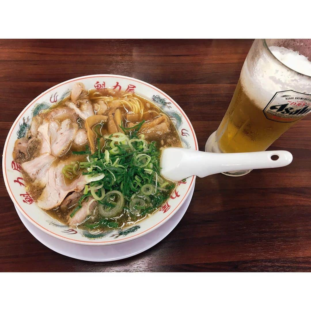 さののインスタグラム：「魁力屋(京都) ・ ・ #ラーメン振り返り ・ ビールがキンッキンに冷えててラーメンとよく合って美味しかった！！！スープ飲み干した懐かしい思い出 ・ ・ ・ (過去画) ・ ・ #京都ラーメン #魁力屋  #魁力屋ラーメン ・ ・ #ラーメン食べ歩き #ラーメン部 #ラーメン🍜 #ラーメン倶楽部 #ラーメンインスタグラマー #ラーメンインスタグラム #ラーメンパトロール #ラーメン女子 #ラーメン祭り #ラーメン好きな人と繋がりたい #ラーメン好きと繋がりたい #ラーメンだいすき #ラーメンズ #ラーメンは飲み物 #ラーメン中毒 #ラーメンデータベース #ラーメン馬鹿 #らーめん #らーめん部 #らーめん女子 #らーめん倶楽部 #拉麺 #麺 #麺活 #麺活部 #麺スタグラム」