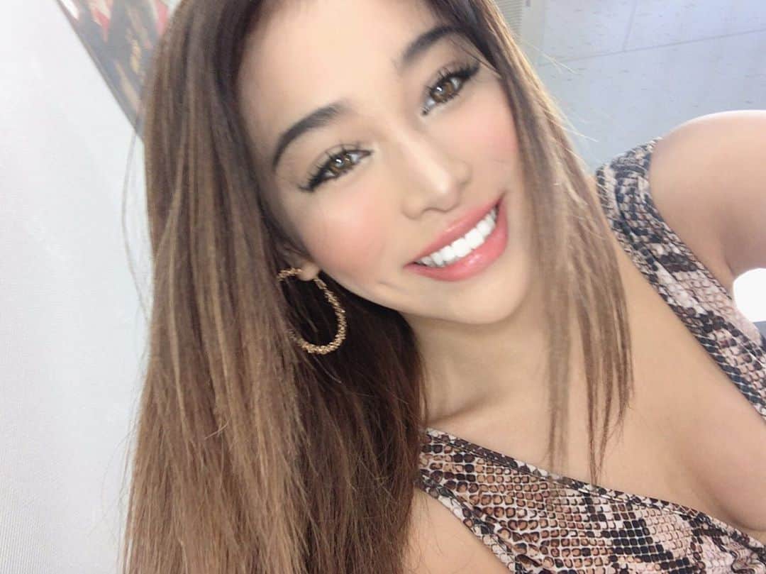 山田ひなののインスタグラム：「happiest 🦋 since ppl are always telling me that I don’t smile」