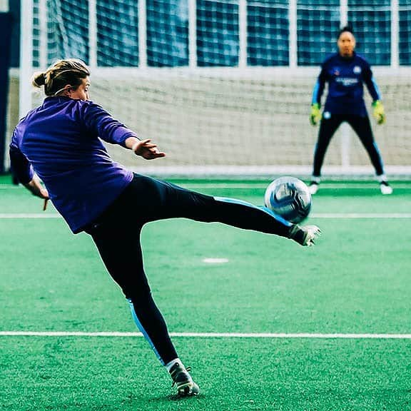 マンチェスター・シティFCさんのインスタグラム写真 - (マンチェスター・シティFCInstagram)「Footballs always the winner ⚽️⁣ ⁣ ⁣ ⁣ ⁣ ⁣ ⁣ #mancity」3月22日 1時07分 - mancity