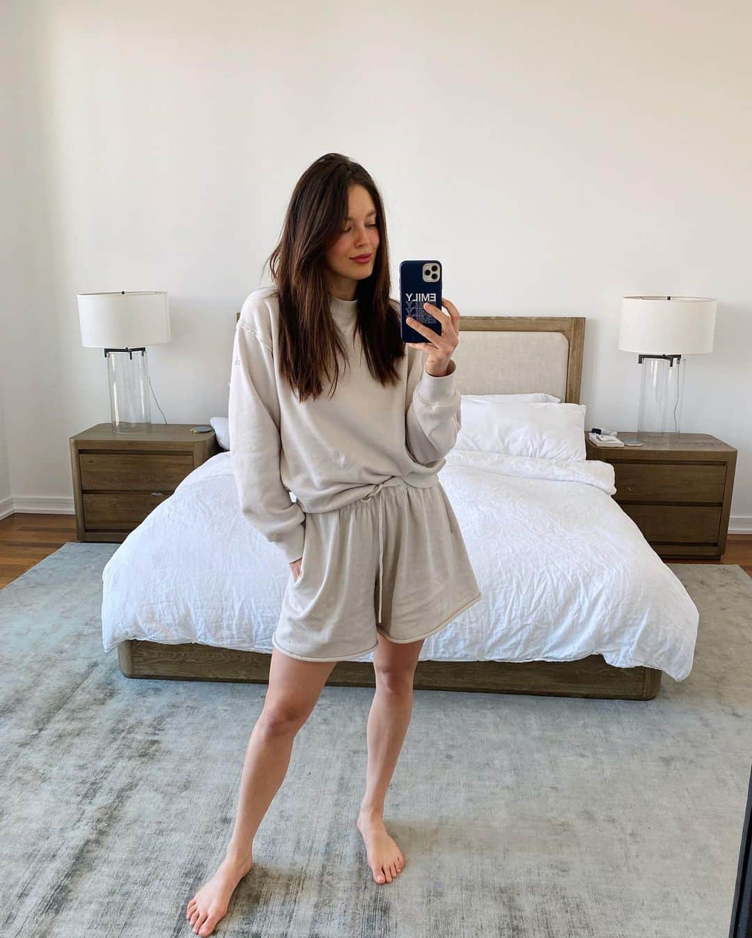 エミリー・DiDonatoのインスタグラム：「How many matching sweatsuits can a girl own? The limit does not exist my friends. 😉」