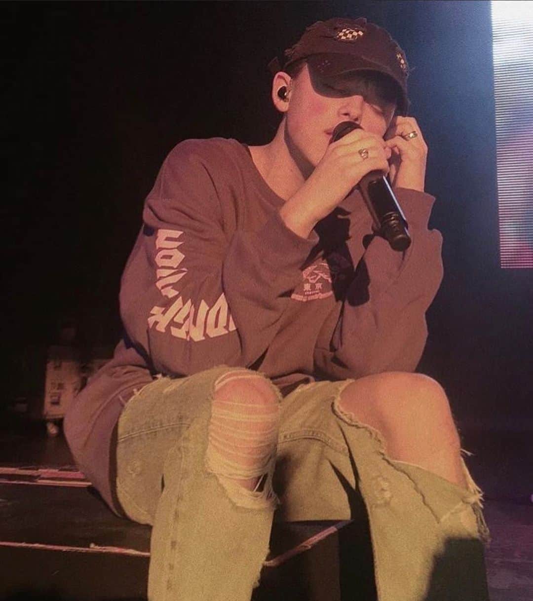 ジェイコブ・ザルトリウスのインスタグラム：「Can’t wait to recreate these memories soon 💔」