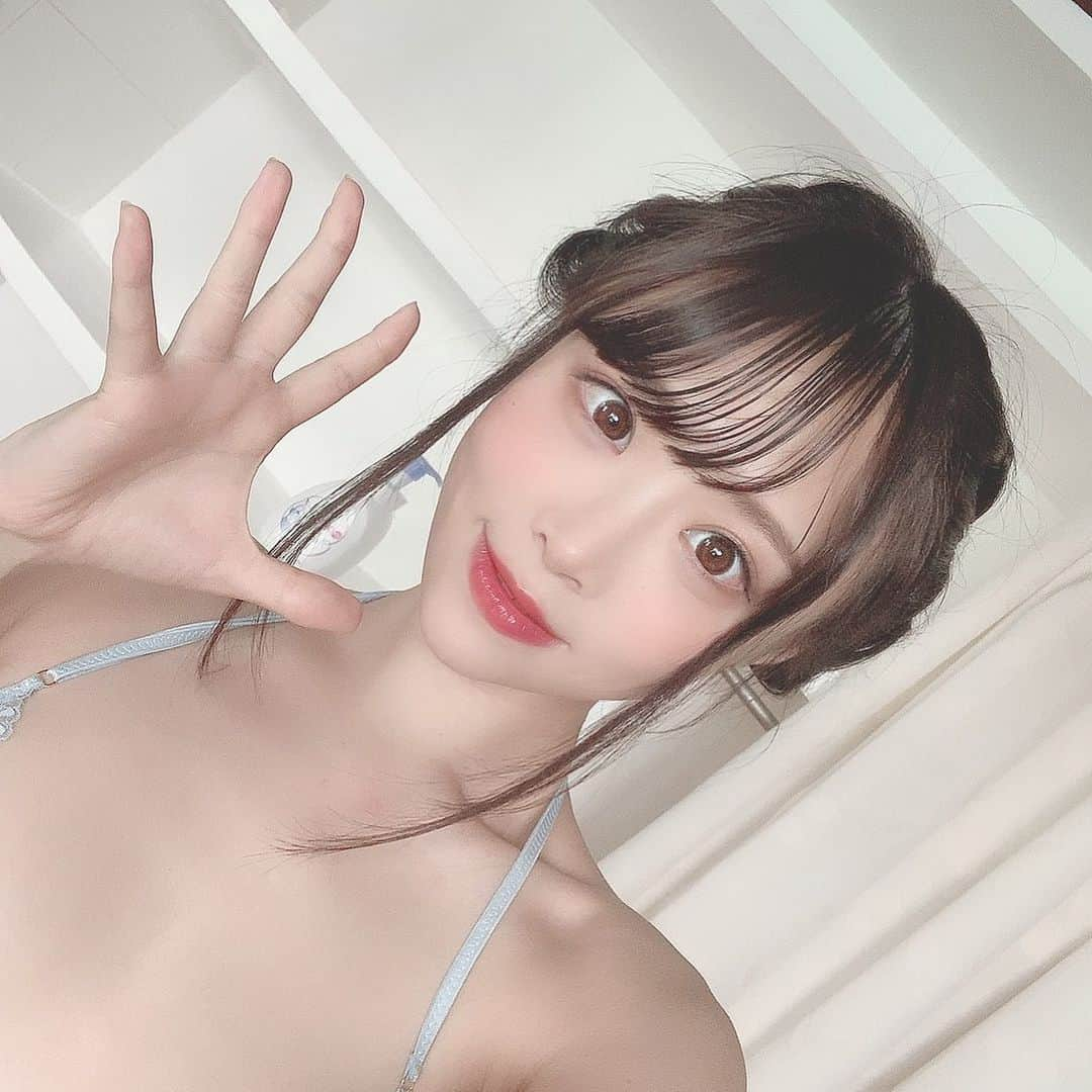 吉岡ひよりのインスタグラム：「. ホホホ〜イ！」