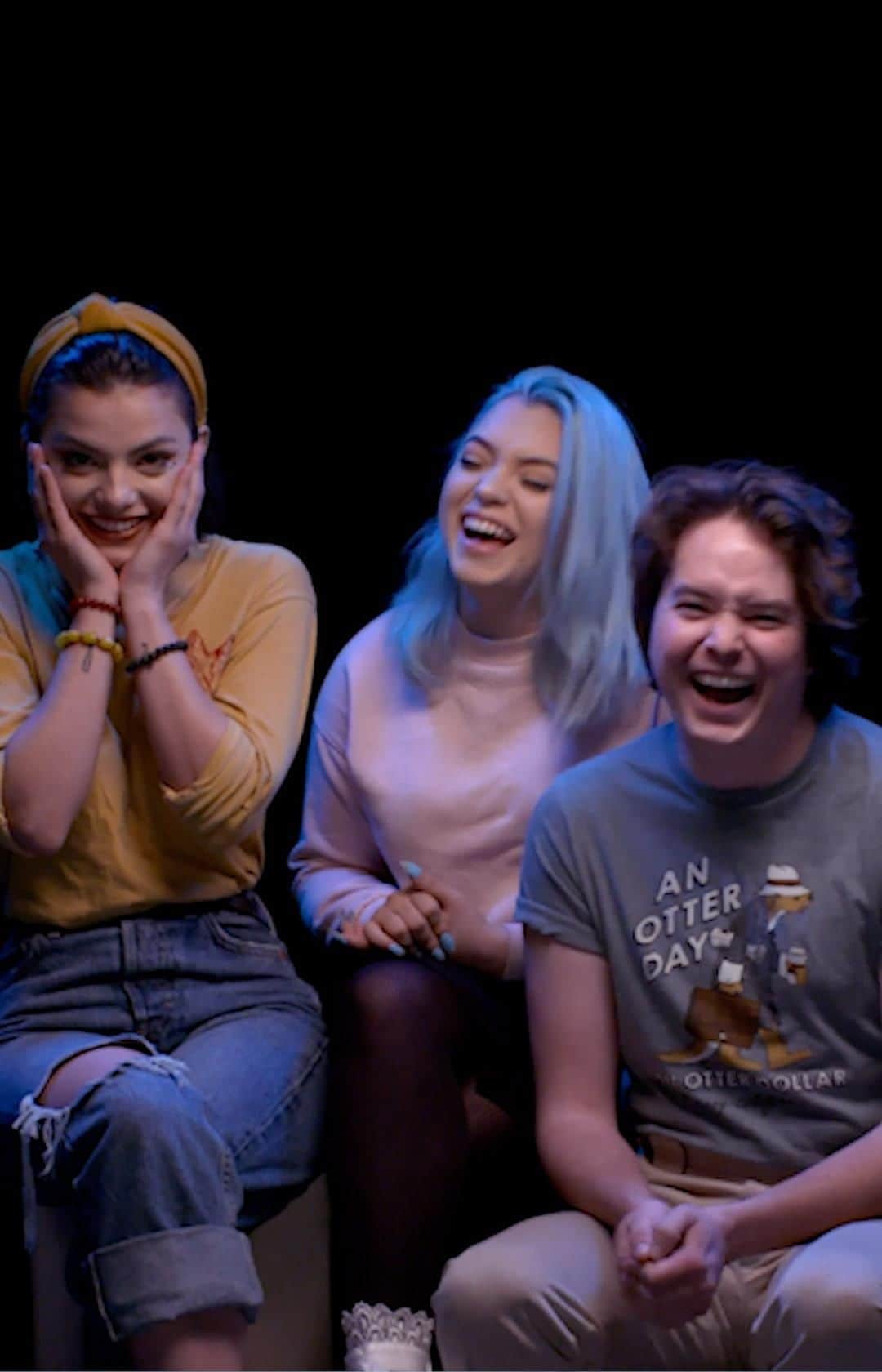 HEY VIOLETのインスタグラム：「here's a lil rapid fire interview we did at @instagram LA」