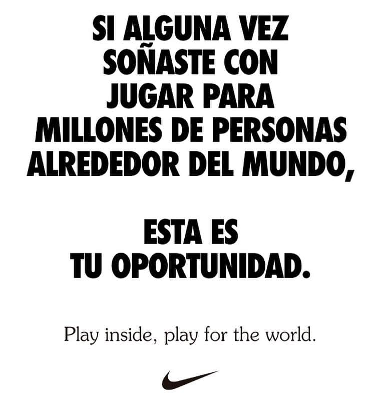 ロベルト・ロサレスさんのインスタグラム写真 - (ロベルト・ロサレスInstagram)「Ahora, más que nunca, somos un solo equipo. #playinside #playfortheworld @nike @nikefootball #quedateencasa 💪🏽🙏🏽 🌍」3月22日 5時34分 - robertico_r