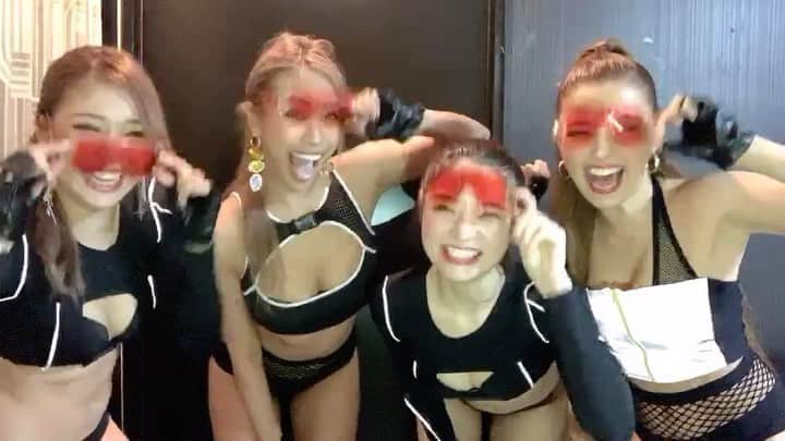 のインスタグラム：「. わーい🌸 久しぶりにメンバーのかなえさん、かずえさんじゅのんに会えました🥰嬉しい♪なんだかホッとしました😢🌸 @aladdin_koga . . そしてスライドして 2枚目じゅのーんに注目🤣！いや、注目しなくても目につくか🤦‍♀️💓笑 . @watanabekanae  @watanabekazue  @cjd_junon  ありがとうございました🌸🥰 #cyberjapan #サイバージャパン」