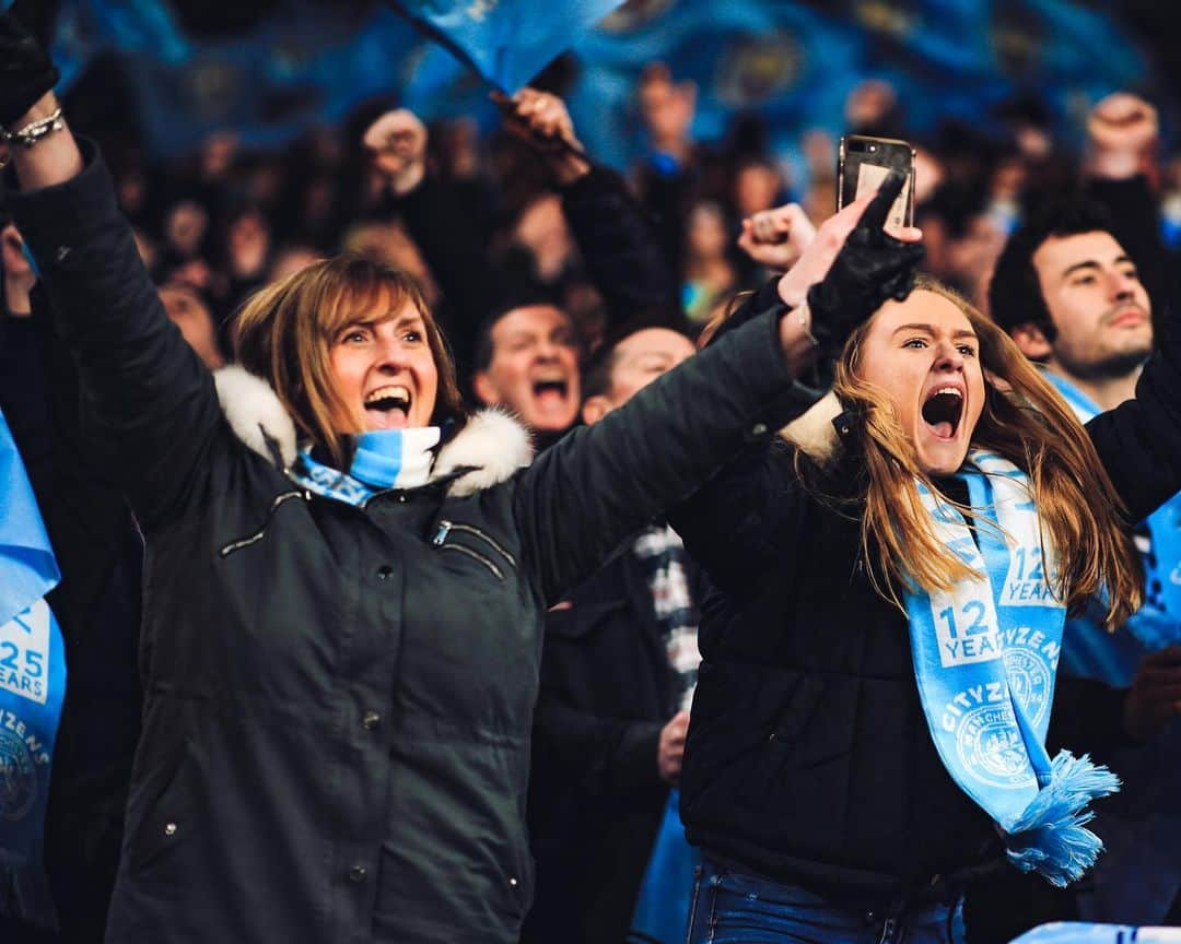 マンチェスター・シティFCさんのインスタグラム写真 - (マンチェスター・シティFCInstagram)「Happy #MothersDay to all the wonderful City mums out there! ⁣ ⁣ 💙💙💙⁣ ⁣ #mancity」3月22日 17時28分 - mancity