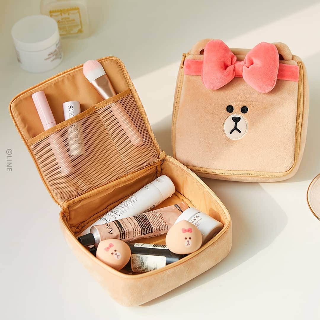 LINE FRIENDSさんのインスタグラム写真 - (LINE FRIENDSInstagram)「Spring arrived early at LINE FRIENDS. And it's brought with it... The CHOCO Pouch. 🌸 ⠀ Meet BROWN & FRIENDS’ official merchandise at LINE FRIENDS Amazon Europe Global Online Store! 👉Link in bio ⠀ 2020. 03. 23 10AM (GMT) Coming Soon ⠀ 🎀Check our IG story to DOWNLOAD wallpapers! ⠀ #LINEFRIENDS #Official #AmazonStore #Europe #ComingSoon #OpeningEvent #FreeShipping #SalePromotion #CHOCO #Pouch」3月22日 10時48分 - linefriends